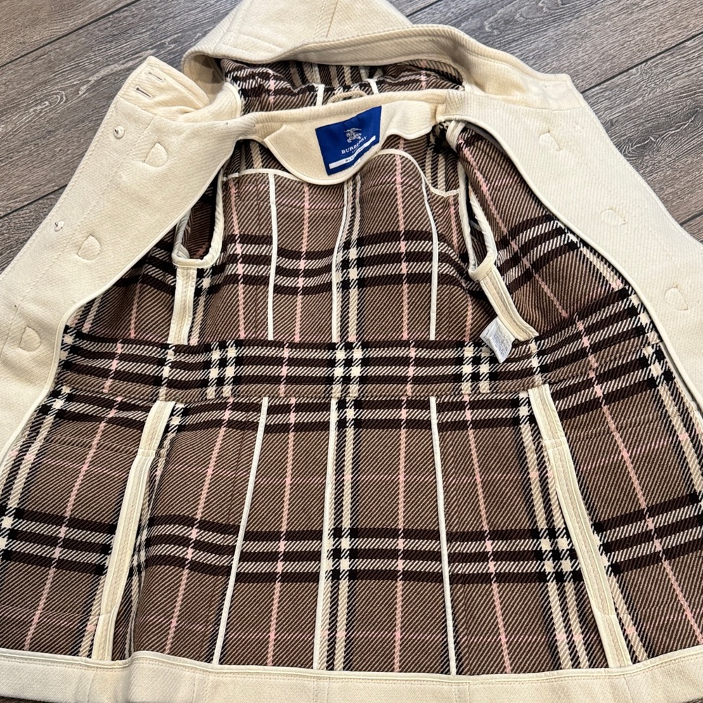 Authentic Burberry Blue Label Cream Hooded Toggle Trench Coat - Picture 13 of 17
